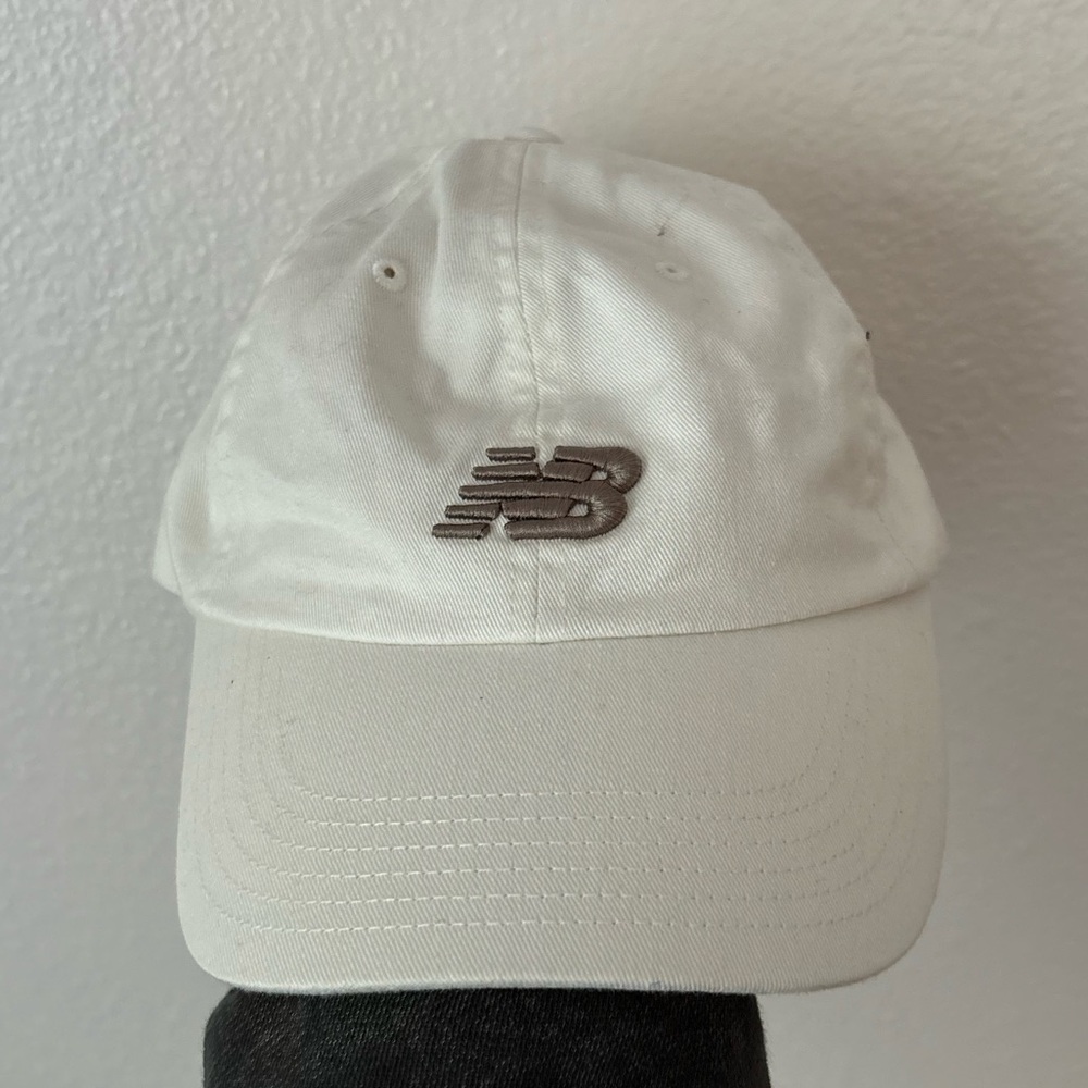 NEW BALANCE DAD HAT